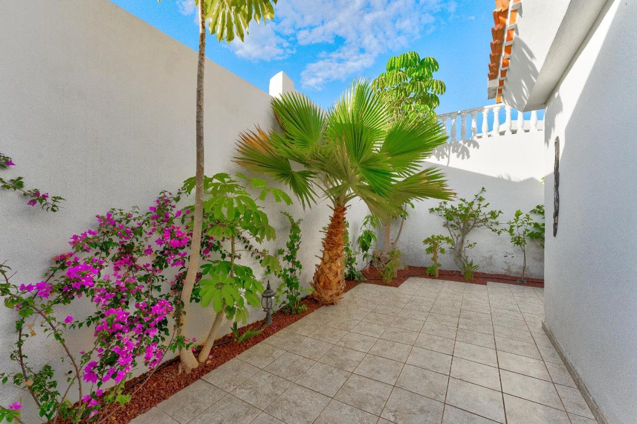 Marvelous Holiday Home - Villa La Caleta Costa Adeje  Exterior photo